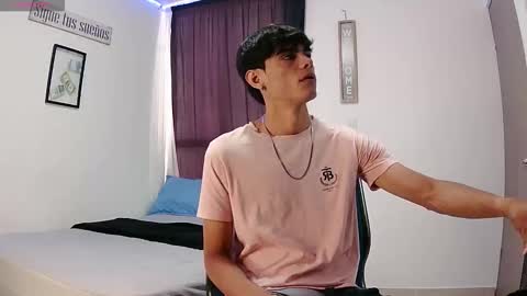 Snapshot of harrythomson1 chatting on 10/01/25, 05:08 harry thomson online show from 10/01/25, 05:08