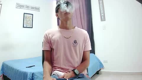 Snapshot of harrythomson1 chatting on 03/12/26, 06:47 harry thomson online show from 03/12/26, 06:47