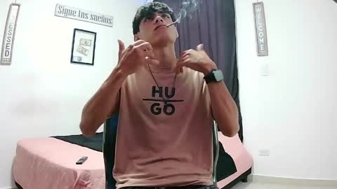 Snapshot of harrythomson1 chatting on 04/19/26, 10:12 harry thomson online show from 04/19/26, 10:12