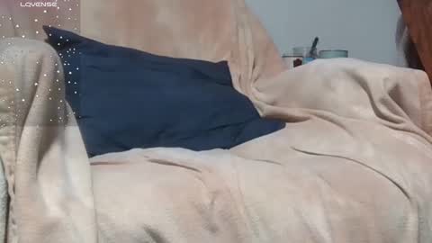 Snapshot of harrytut chatting on 10/31/25, 05:41 harrytut online show from 10/31/25, 05:41