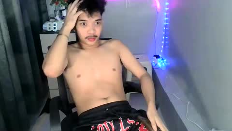 Snapshot of hart_well69 chatting on 03/09/25, 02:39 Michael18 online show from 03/09/25, 02:39