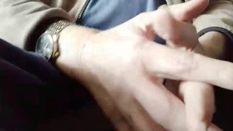 Snapshot of hartl1112 chatting on 10/15/25, 10:26 hartl1112 online show from 10/15/25, 10:26