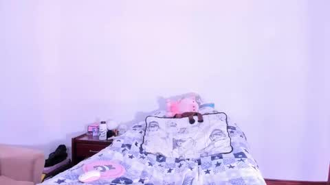 Snapshot of haru__kii chatting on 01/18/25, 02:44 haru online show from 01/18/25, 02:44