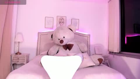 Snapshot of haru__kii chatting on 11/11/25, 02:33 haru online show from 11/11/25, 02:33