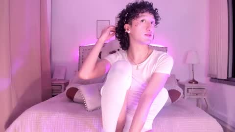 Snapshot of haru__kii chatting on 12/04/25, 03:16 haru online show from 12/04/25, 03:16