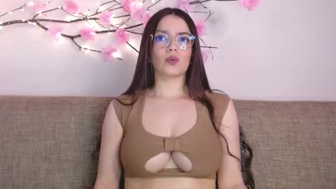 Snapshot of haru_blossom chatting on 02/27/25, 02:32     online show from 02/27/25, 02:32