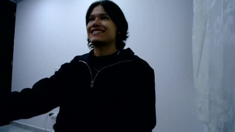 Snapshot of haru_boi chatting on 01/01/25, 01:47 Haru online show from 01/01/25, 01:47