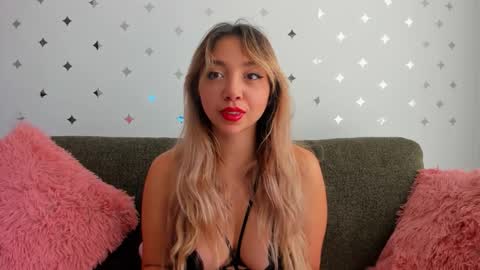 Snapshot of harumi_blossom chatting on 03/13/26, 08:59 Sophia Blossom online show from 03/13/26, 08:59