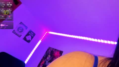 karen  online show from 01/12/25, 02:45