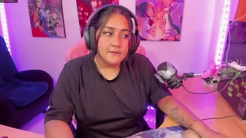 Snapshot of haruu2 chatting on 01/19/25, 05:49 karen online show from 01/19/25, 05:49