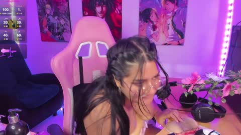 Snapshot of haruu2 chatting on 01/25/25, 10:50 karen online show from 01/25/25, 10:50