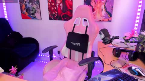 karen  online show from 02/23/25, 05:07