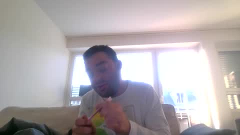 Snapshot of hash420 chatting on 01/21/25, 03:10 hash420 online show from 01/21/25, 03:10