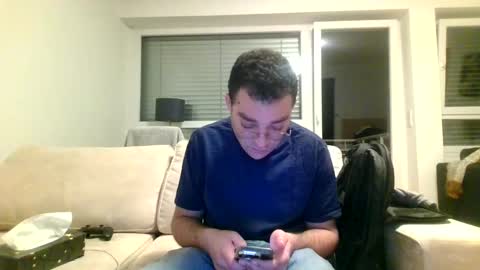 Snapshot of hash420 chatting on 01/23/25, 05:52 hash420 online show from 01/23/25, 05:52