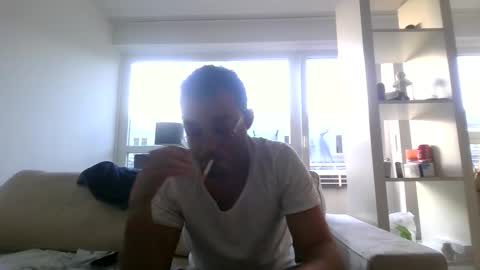 Snapshot of hash420 chatting on 01/26/25, 03:47 hash420 online show from 01/26/25, 03:47