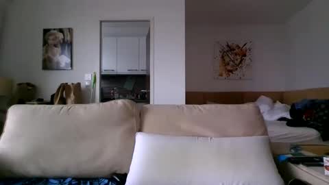 Snapshot of hash420 chatting on 11/21/25, 02:27 hash420 online show from 11/21/25, 02:27