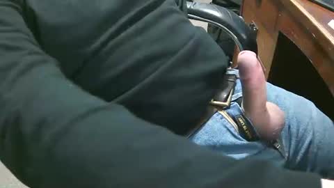 Snapshot of hashtagsorcerer chatting on 01/29/25, 12:45 boner man online show from 01/29/25, 12:45