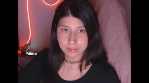 Snapshot of hasley_bbylee chatting on 05/10/26, 01:00 lady online show from 05/10/26, 01:00