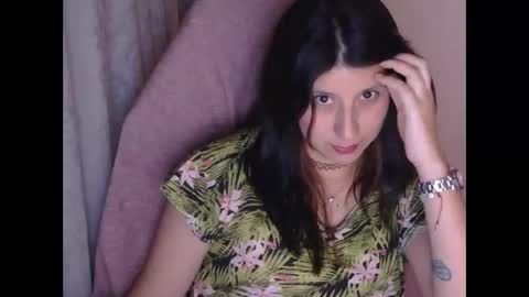 Snapshot of hasley_bbylee chatting on 05/15/26, 11:23 lady online show from 05/15/26, 11:23