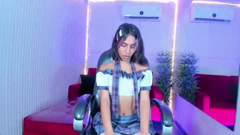 Snapshot of hasleycarter chatting on 10/28/25, 05:00 HasleyCarter online show from 10/28/25, 05:00