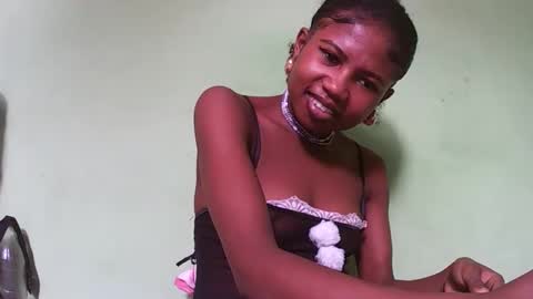 hasleyinah online show from 04/05/26, 08:11