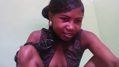 hasleyinah online show from 04/13/26, 06:41