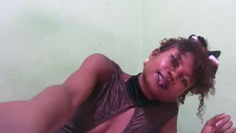 hasleyinah online show from 04/16/26, 04:08