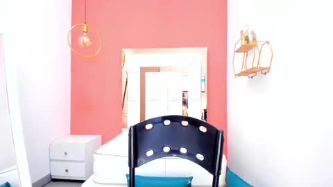 Snapshot of hassly_hot69 chatting on 02/12/25, 02:32 Nicky bac online show from 02/12/25, 02:32