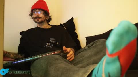 Snapshot of hatsumotokyoto chatting on 01/30/25, 12:50 More content   2   online show from 01/30/25, 12:50