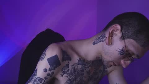 More content   2   online show from 11/19/25, 11:38