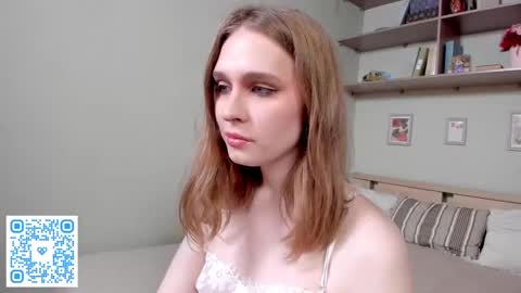 Snapshot of havagooday chatting on 05/15/26, 02:13 Mia online show from 05/15/26, 02:13