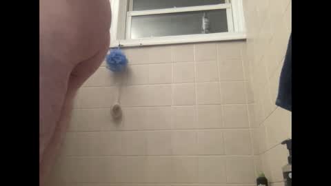 Snapshot of havingfun103 chatting on 11/16/25, 05:57 havingfun103 online show from 11/16/25, 05:57