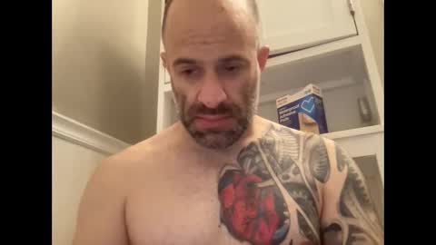 Snapshot of havingfun103 chatting on 11/17/25, 02:06 havingfun103 online show from 11/17/25, 02:06