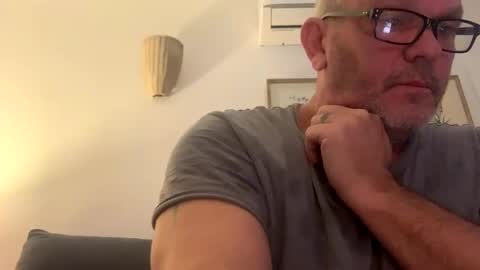 Snapshot of hawks2113 chatting on 01/07/25, 11:48 hawks2113 online show from 01/07/25, 11:48