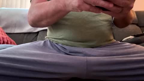 Snapshot of hawks2113 chatting on 11/05/25, 09:20 hawks2113 online show from 11/05/25, 09:20