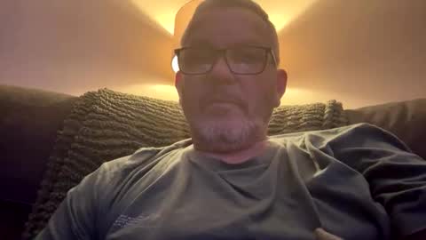 Snapshot of hawks2113 chatting on 04/04/26, 11:24 hawks2113 online show from 04/04/26, 11:24