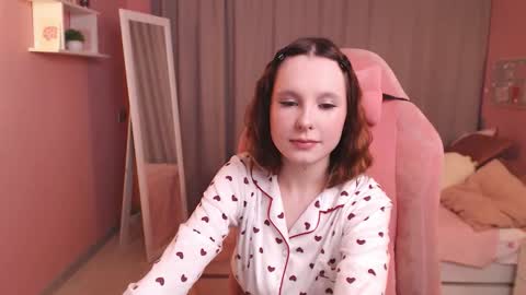 Snapshot of haya_harareet chatting on 02/06/26, 01:21 Mia online show from 02/06/26, 01:21