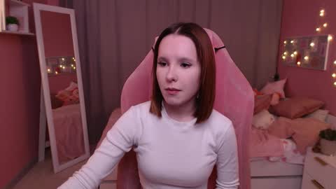 Snapshot of haya_harareet chatting on 02/12/26, 07:47 Mia online show from 02/12/26, 07:47