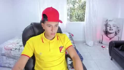 Hayen Boy online show from 10/15/25, 01:55