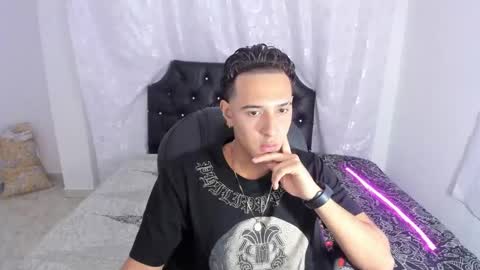 Hayen Boy online show from 10/31/25, 01:56