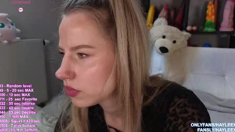 Snapshot of hayleex chatting on 03/27/26, 09:53 Haylee online show from 03/27/26, 09:53