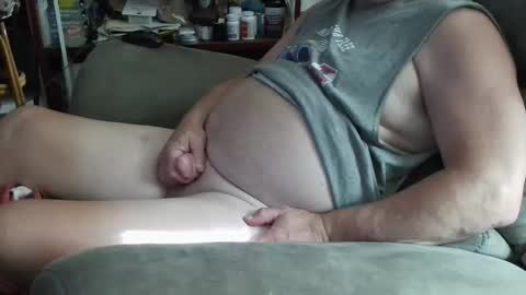 Snapshot of haysay722354422 chatting on 05/09/26, 11:32 haysay722354422 online show from 05/09/26, 11:32