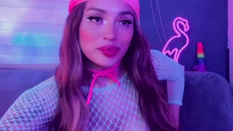 Snapshot of hazeeell chatting on 01/07/25, 07:20 Marie online show from 01/07/25, 07:20