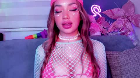 Snapshot of hazeeell chatting on 01/27/25, 08:39 Marie online show from 01/27/25, 08:39