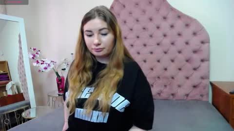 Snapshot of hazel_agata chatting on 05/25/26, 06:19 Agata online show from 05/25/26, 06:19