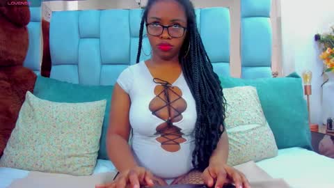 hazel_lanee online show from 02/22/26, 11:03