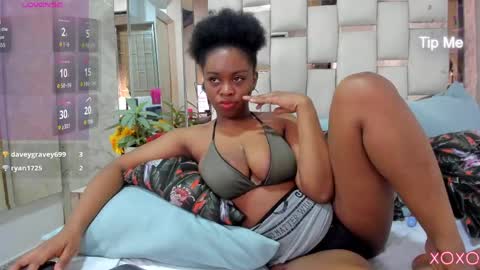 hazel_lanee online show from 05/13/26, 07:06
