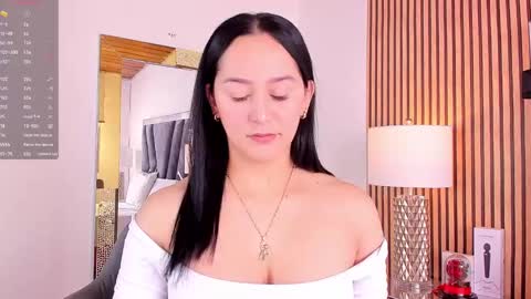  Hazel  online show from 02/03/25, 01:30