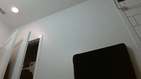 Hazel online show from 12/23/24, 01:56