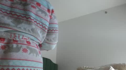 Hazel online show from 01/06/25, 02:14